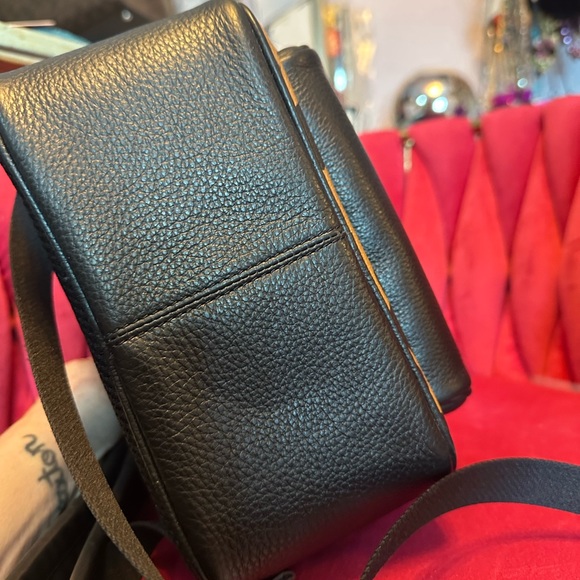 Coach - Picture 5 of 5